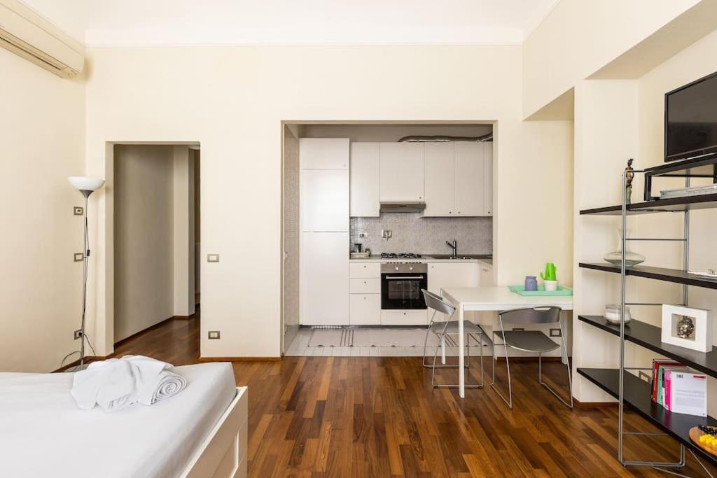 Suite In Via Del Pratello Bologna Ngoại thất bức ảnh